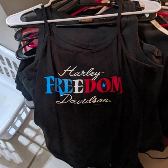 Woman's NWT Harley Davidson tank top - Picture 5 of 5